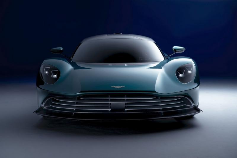 Aston Martin Valhalla 2025