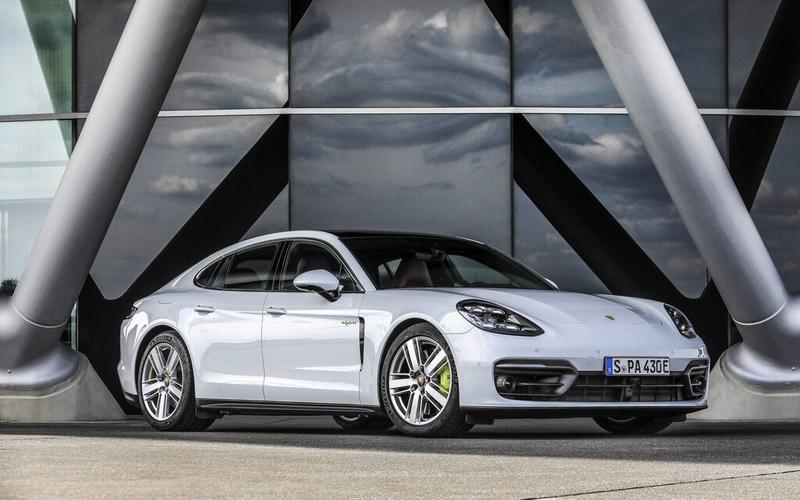 Porsche Panamera 2025