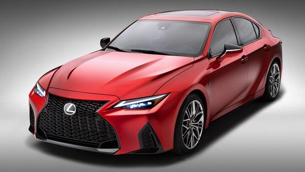 Lexus IS 2025