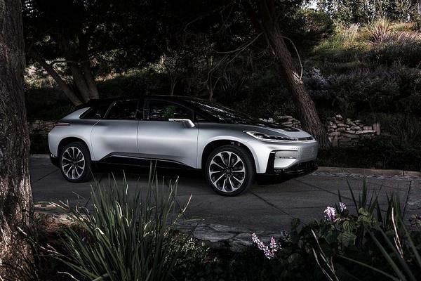 Rechtsansicht Faraday Future FF 91