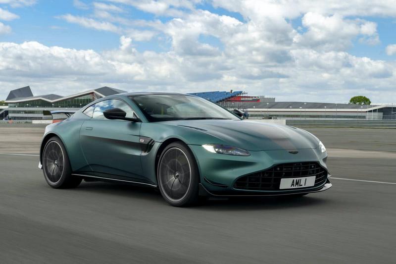 Aston Martin Vantage V8 GT 2025