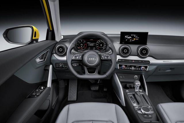 Blick in den Torpedoraum des Audi Q1