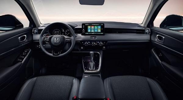 Ansicht der Multimedia-Schottwand des Honda HR-V E HEV