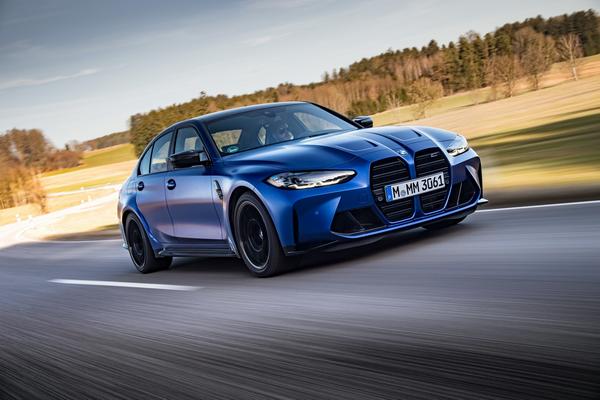 Blick von der rechten Seite auf den BMW M3 GTS