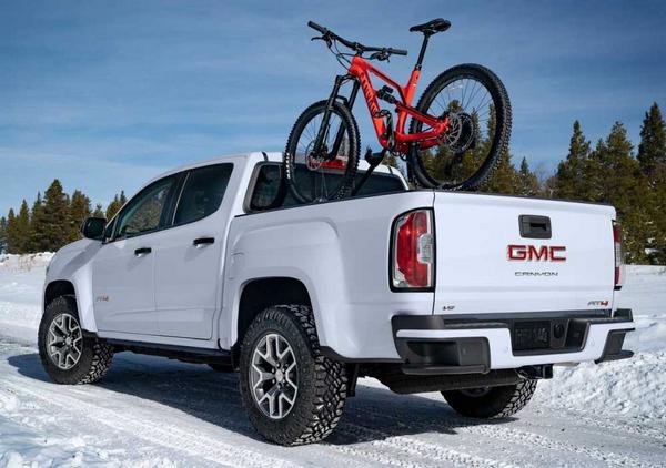 Rückansicht des GMC Canyon