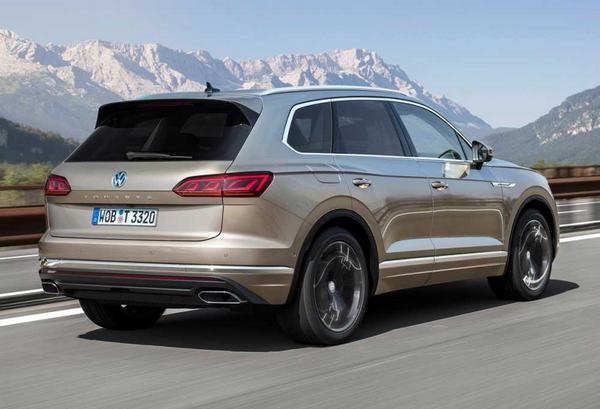 Rückansicht des VW Touareg