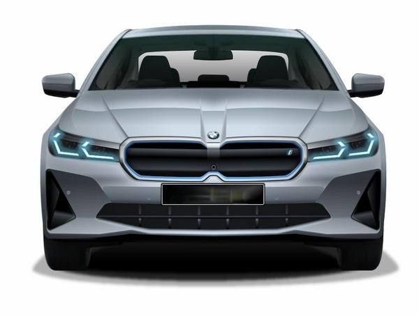 BMW i5 EV